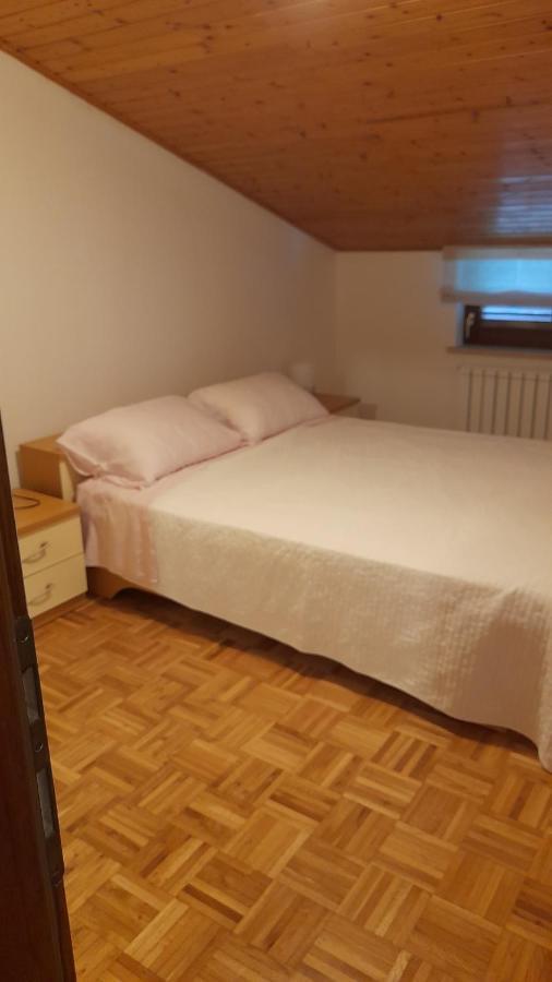 Apartment Maras Porec Bagian luar foto