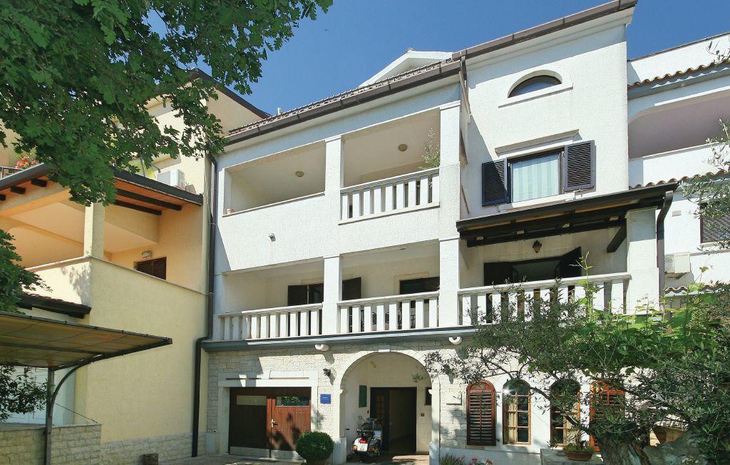 Apartment Maras Porec Bagian luar foto