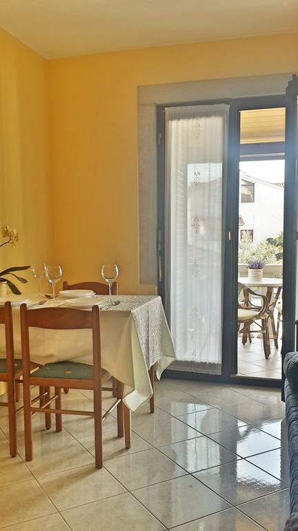 Apartment Maras Porec Bagian luar foto